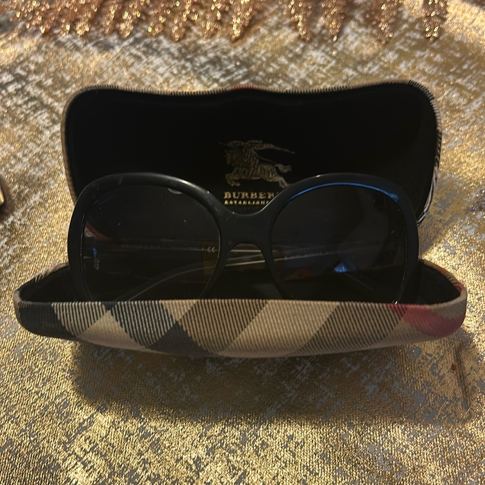 Burberry sunglasses